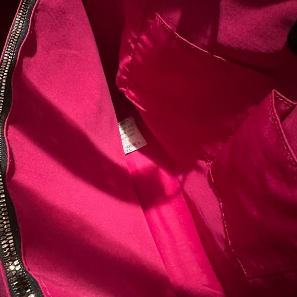 Betsey Johnson Black and Gold Skull Tote - Picture 6 of 7